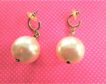 Vintage pearl ball earrings