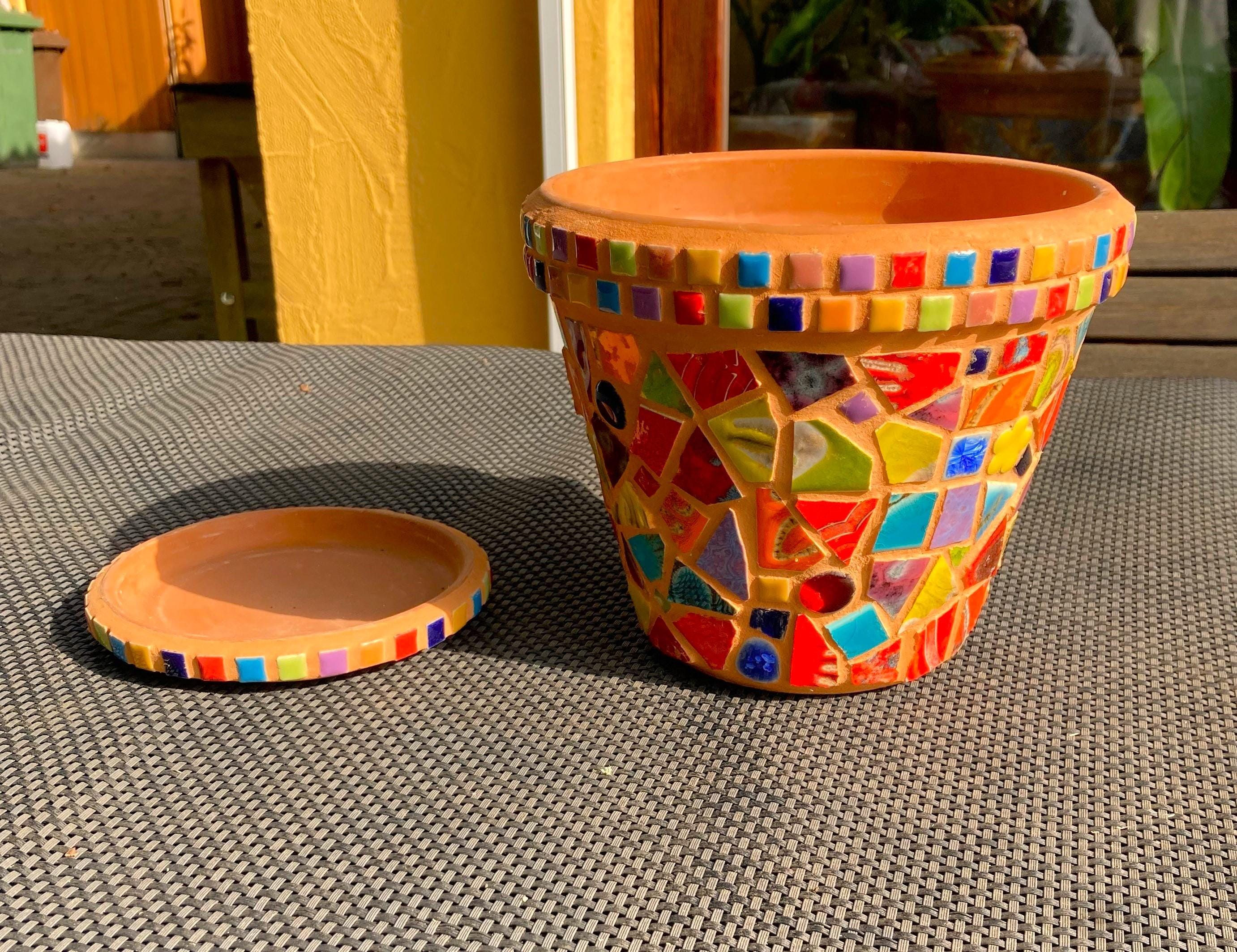 Blumentopf Mosaik, bunt, mit Untersetzer