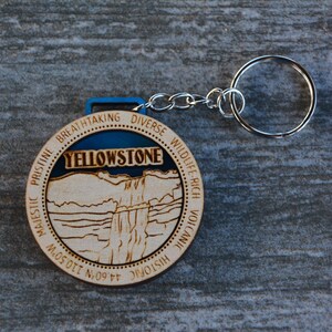 Keychain | YELLOSWTONE NATIONAL PARK, Gift for Hikers / Family / Camping / Memories / Vacation