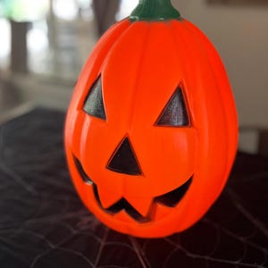 Like New Vintage Halloween Jack-O’-Lantern Blow Mold – Light-Up Pumpkin Decoration – Indoor/Outdoor Retro Halloween Decor