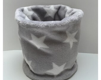 warmer Loop aus Kuschel-Fleece grau Sterne