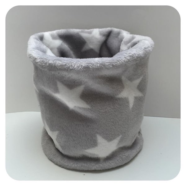 warmer Loop aus Kuschel-Fleece grau Sterne