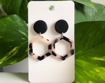 Black Tortoiseshell Hexagon Earrings Fitted with Stainless Steel Hypoallergenic Posts - Tortoise Shell Earrings - Minimalist Polymer Clay