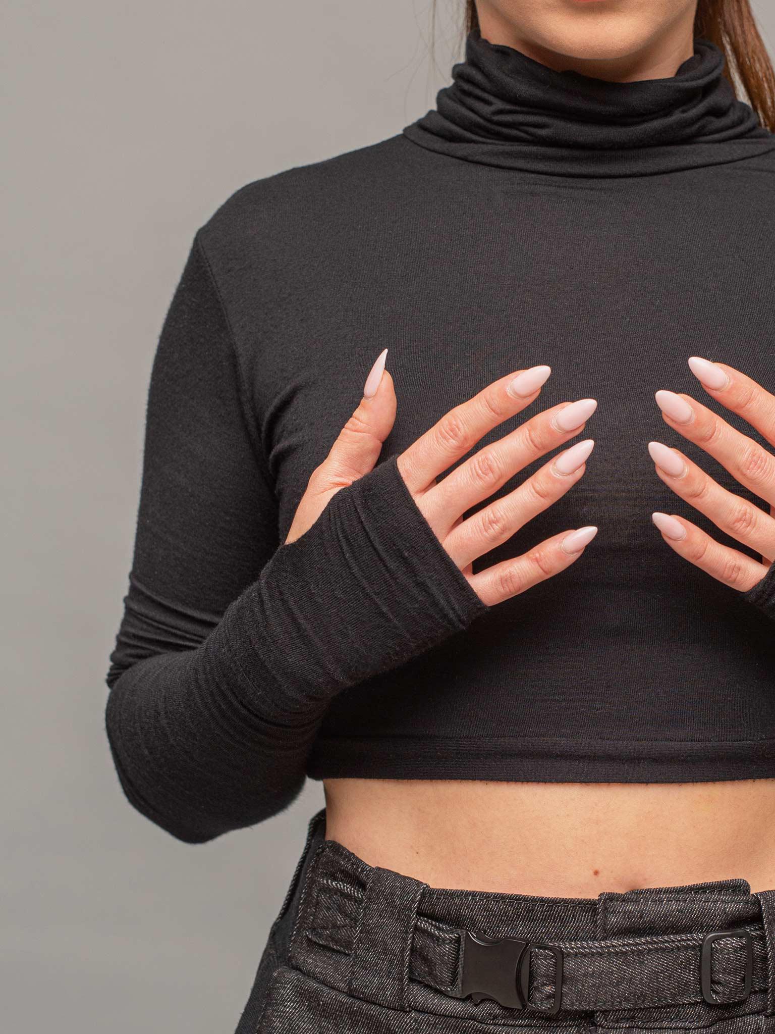 Luxury Womens Long Sleeve Black Cropped Top W/ Thumbholes