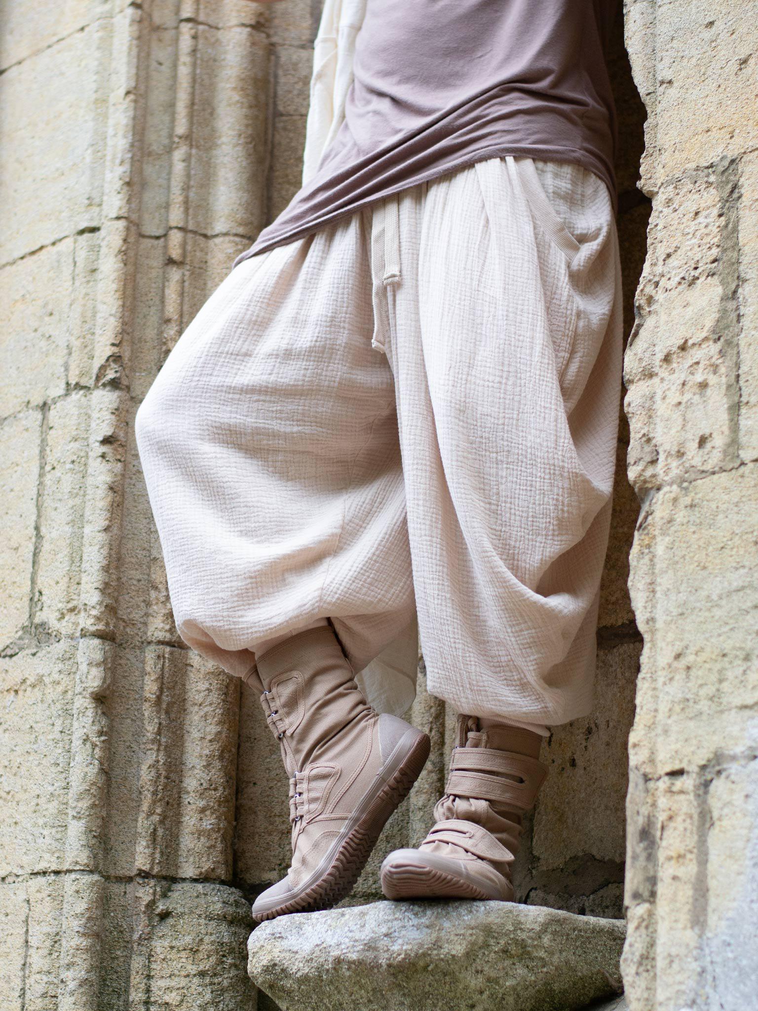 Hattori Men's Muslin Ninja Pants, Drop Crotch Avant Garde Harem