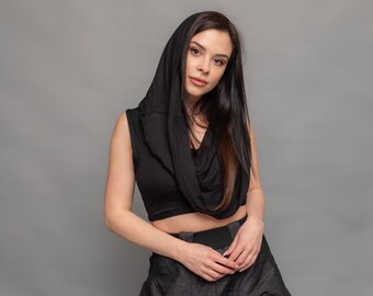 Yara Damen Kapuzen Crop Top in Schwarz, Avantgarde Bambus T-Shirt, Festival, Rave