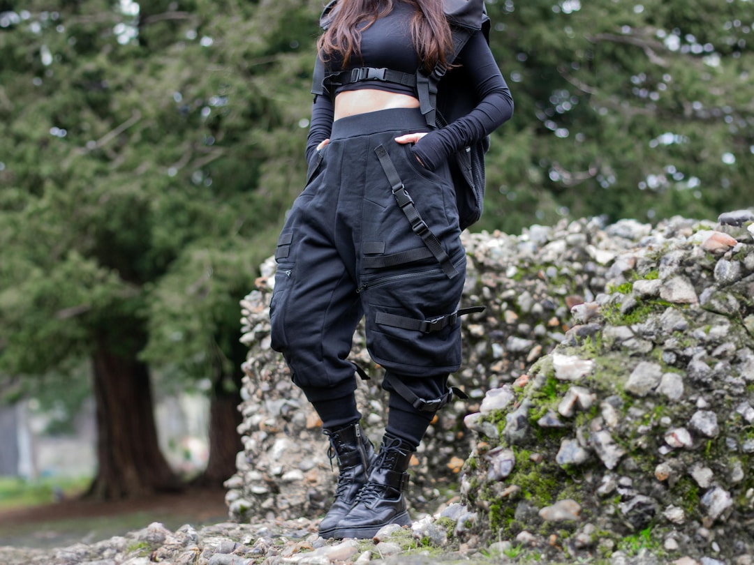 Relaxed Fit Techwear Women Joggers With Adjustable Buckles