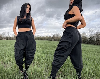 Ronin Damen Drop Crotch Joggers mit übergroßen Taschen und Wadenstützen in Schwarz