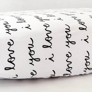 Minicuna I Love You Pack n Play, sábana de algodón, cuna portátil, ropa de cama ajustable para bebé, guardería, regalo de baby shower para niño y niña de género neutro