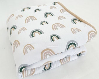 Coperta per bambini in bambù, regalo per baby shower, regalo per bambini neutro rispetto al genere, coperta ospedaliera trapuntata, neonato, morbido arcobaleno di bambù in viscosa