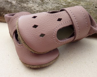Rosa, rosa viejo, zapatillas de cuero verano, sandalias bebé, zapatos de verano, zapatos de gateo de verano, zapatos de gateo