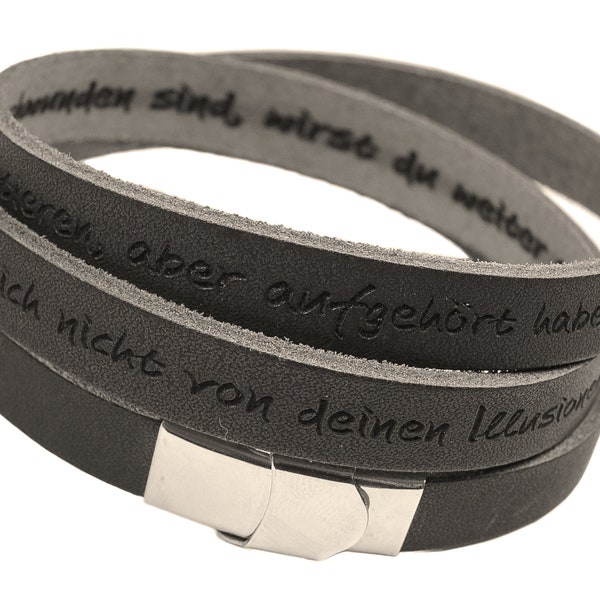 Lederarmband YUKO SCHWARZ mit Gravur Wickelarmband graviert Surferarmband personalisiertes Armband mit Text