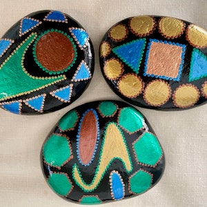 Metallic Geometric Design Painted Rocks - Etsy