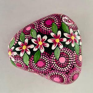 Dotted Flower Rock