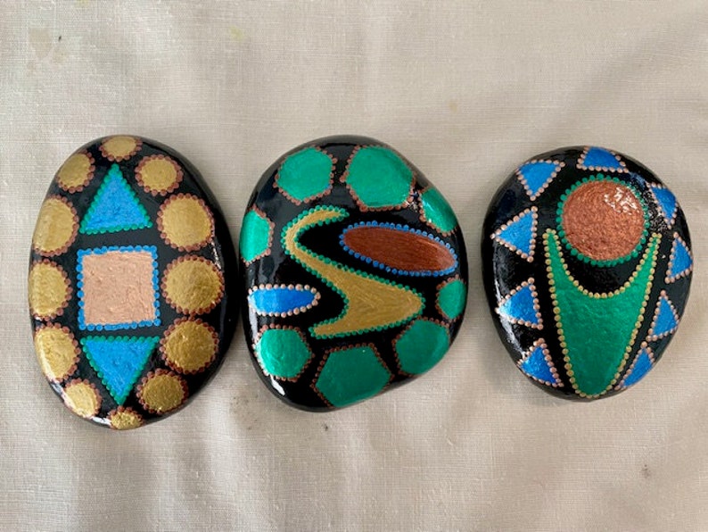 Metallic Geometric Design Painted Rocks - Etsy