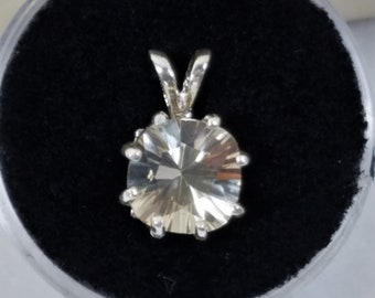 Oregon Sunstone Pendant      Sunstone Pendant       Natural Stone Jewelry    Gemstone   Women's Jewelry