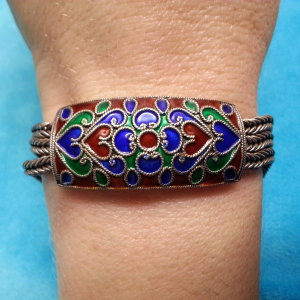 Beautiful sterling silver enamel vintage bracelet, multi-strand woven chains, enameled hearts, blue, red, green, boho ethnic elegant style