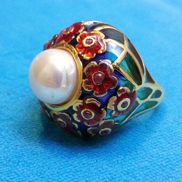 Spectacular sterling silver plique-a-jour enamel pearl ring, 14k gold plated, freshwater pearl, rubies, flowers, leaves, Art Nouveau style