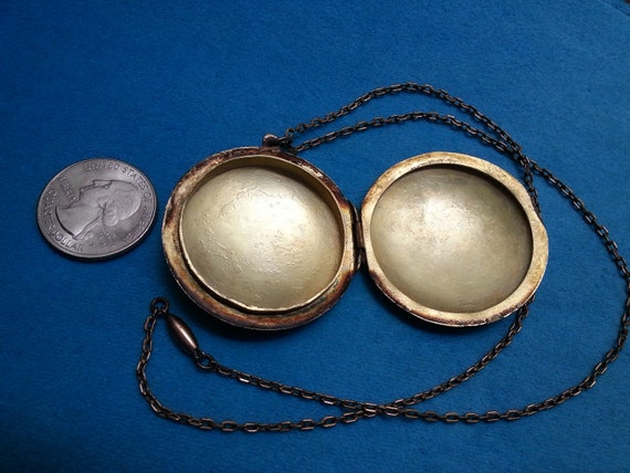 Auspicious Chinese enamel puffy locket pendant, 1… - image 10