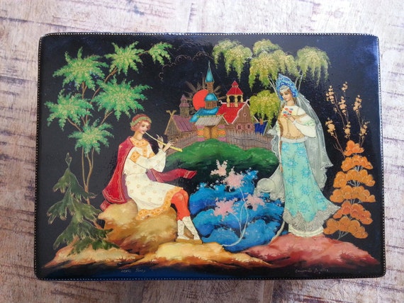 Vintage Russian lacquer box, hand-painted Palekh … - image 1