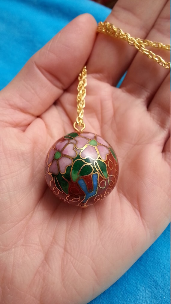 Chinese enamel ball pendant on gold-plated woven … - image 3