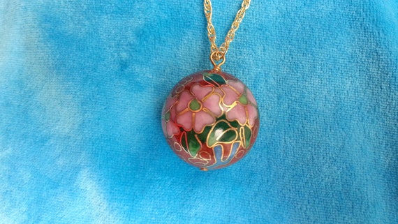 Chinese enamel ball pendant on gold-plated woven … - image 4