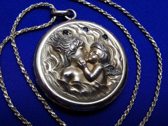 Romantic antique Edwardian/Art Nouveau locket, be… - image 3