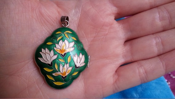 Beautiful* Chinese enamel puffy pillbox locket pe… - image 2