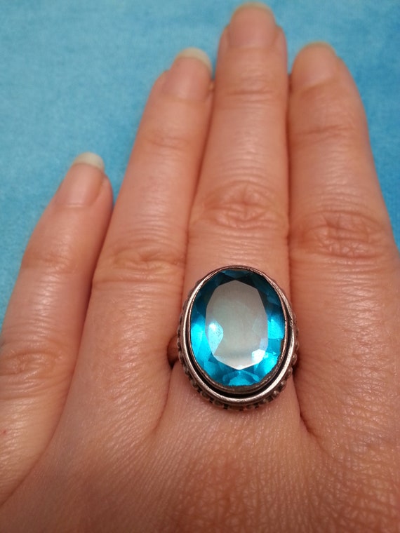 Lovely silver statement ring, blue topaz-like vib… - image 1