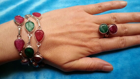 Striking ruby and emerald silver set, ring, earri… - image 5