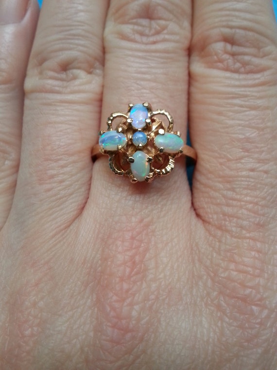 Striking 10k gold opal vintage ring, flower or cr… - image 1