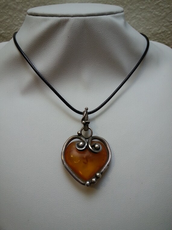 Vintage sterling silver amber heart pendant, natu… - image 6