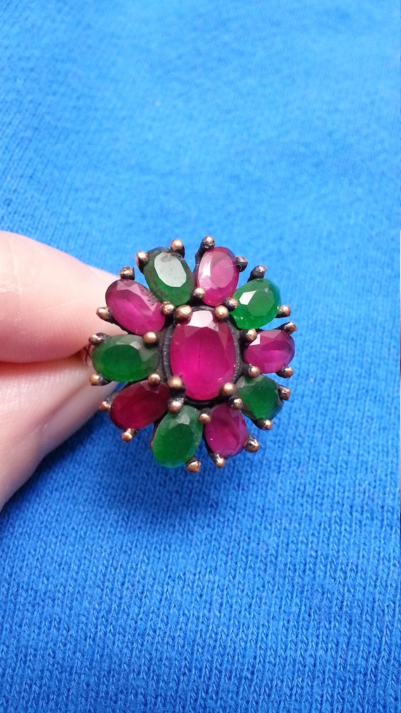 Impressive sterling ruby emerald flower ring, sil… - image 4