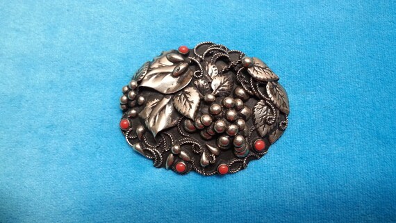 Gorgeous grapes berries leaves alpaca brooch with… - image 7