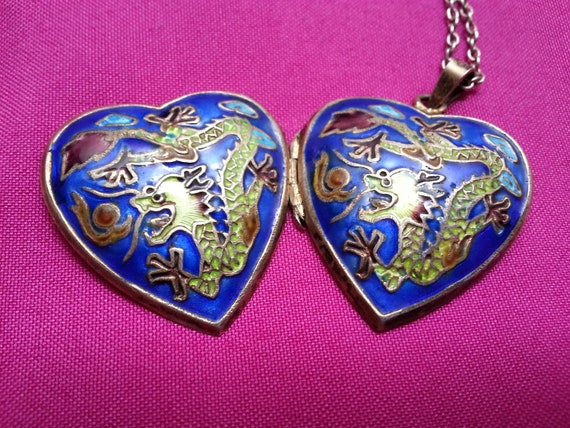 Auspicious silver Chinese enamel puffy heart lock… - image 8