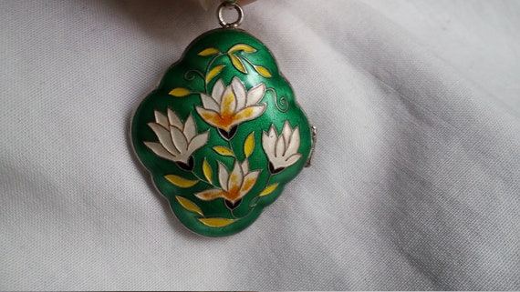 Beautiful* Chinese enamel puffy pillbox locket pe… - image 7