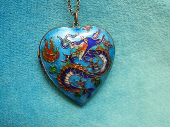 Auspicious silver Chinese enamel puffy heart lock… - image 5