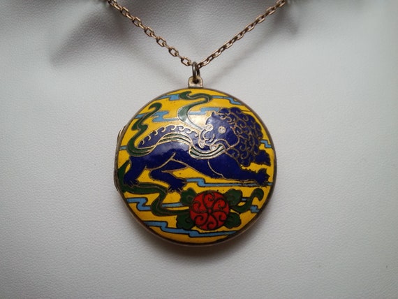 Auspicious Chinese enamel puffy locket pendant, 1… - image 9