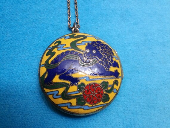 Auspicious Chinese enamel puffy locket pendant, 1… - image 6