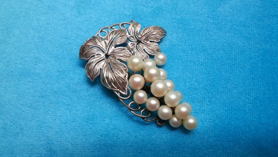 Marvelous large vintage silver grape brooch and p… - image 5