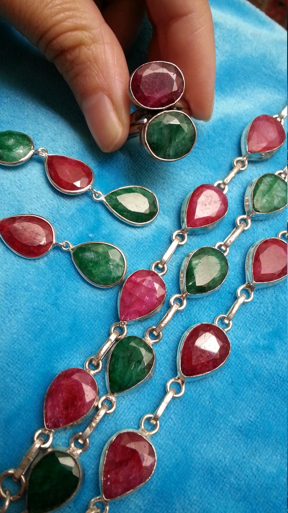 Striking ruby and emerald silver set, ring, earri… - image 4