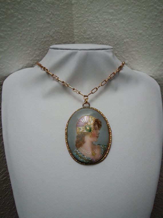 Beautiful Edwardian porcelain pendant, transfer a… - image 6