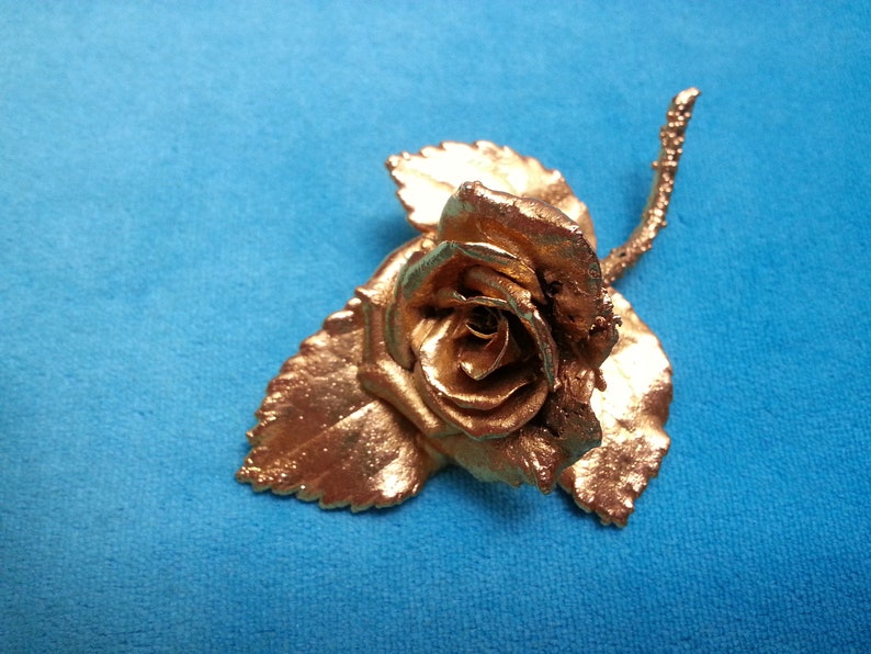 real gold-plated rose branch stunning Flora Danica style bold amazing detail Striking gold-plated rose flower brooch with three leaves