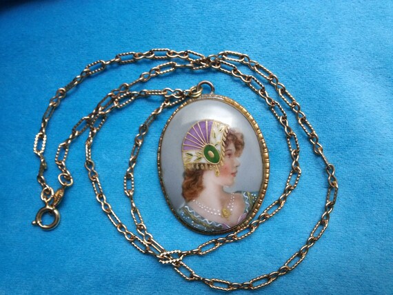 Beautiful Edwardian porcelain pendant, transfer a… - image 2