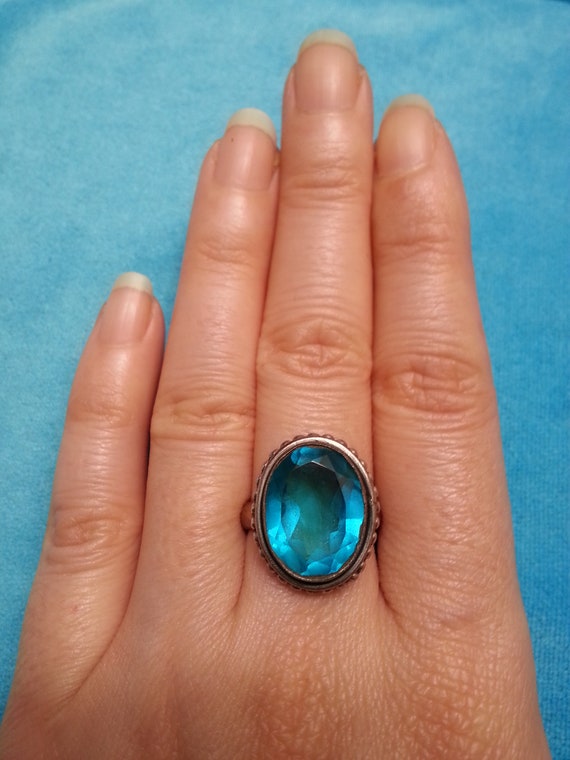 Lovely silver statement ring, blue topaz-like vib… - image 4