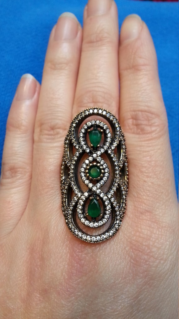 Impressive Ottoman statement cocktail ring, emera… - image 1
