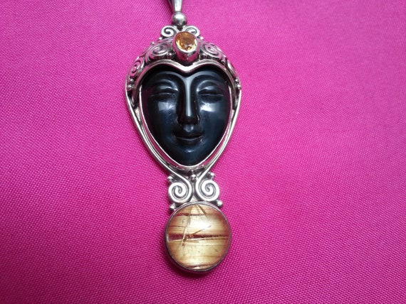 Elegant Sajen sterling silver pendant, hand-carve… - image 2