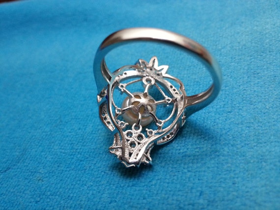 Beautiful sterling silver pearl flower ring, crow… - image 9