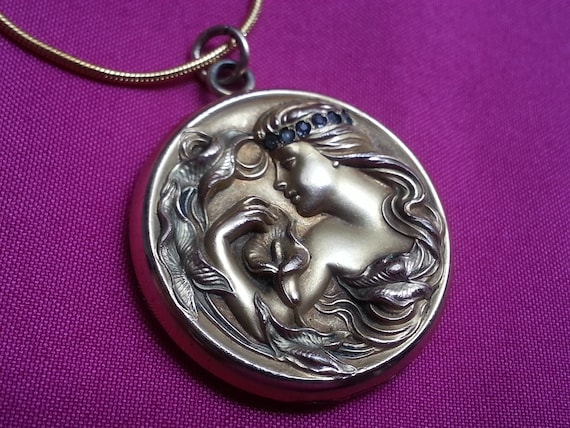 Splendid Edwardian/Art Nouveau gold-filed locket,… - image 2