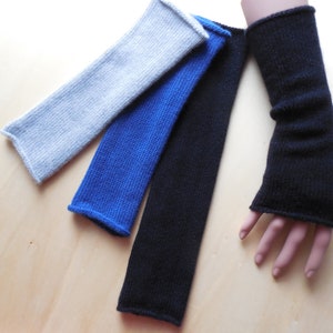 100% cashmere cuffs now also in dark green and navy blue image 1